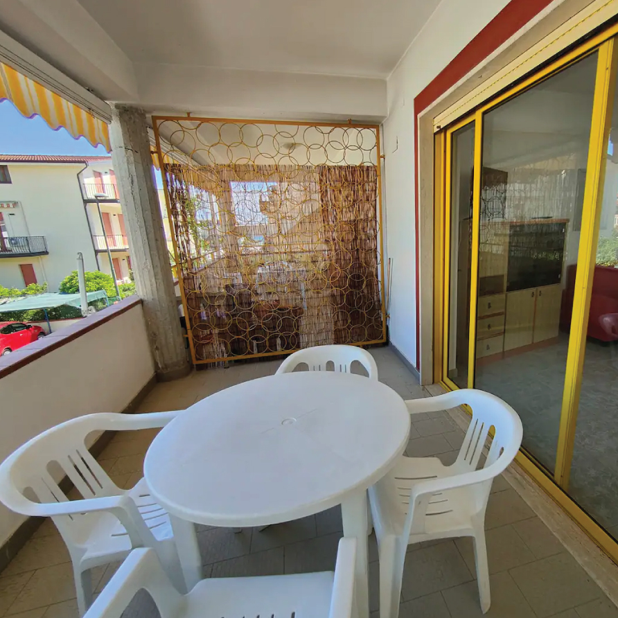 La Casa Gialla / Casal Velino Marina